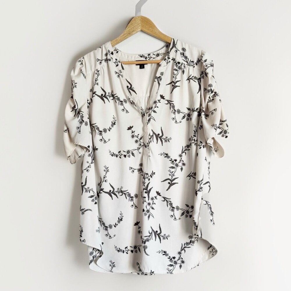 Torrid Harper Boho Ivory Cottagecore Blouse Floral Top Women’s 2X Short Sleeve